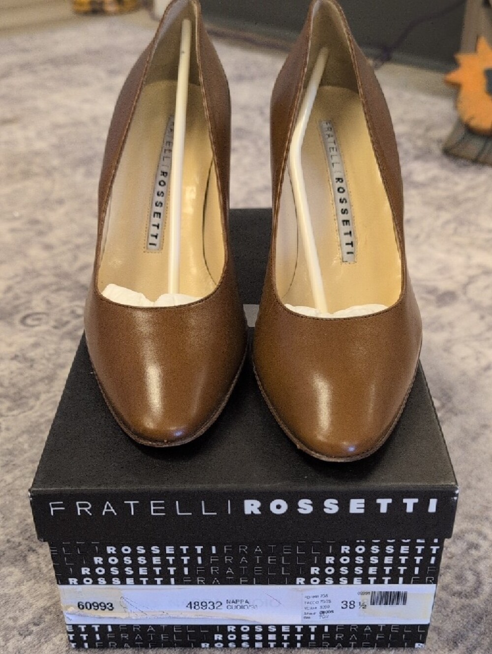 Fratelli Rossetti Chestnut Brown Leather Pointed Toe Pumps - Picture 2 of 10